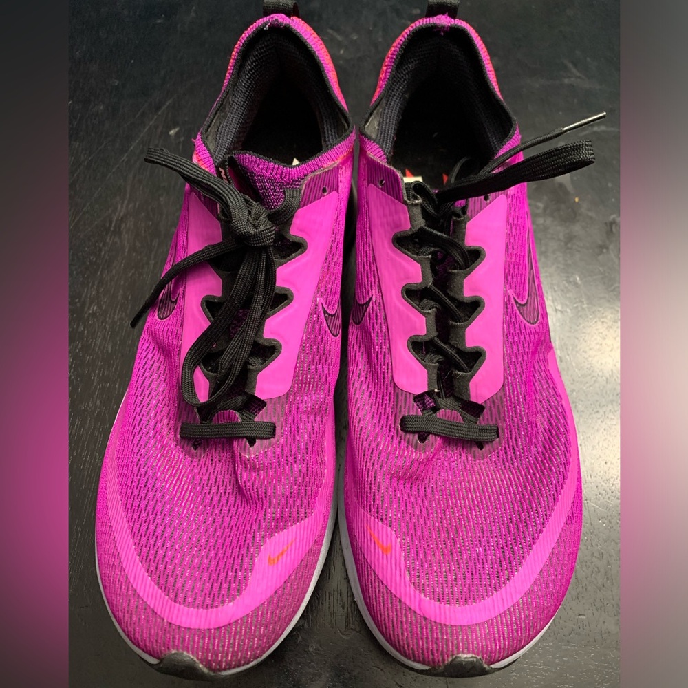 Nike Zoom Fly 4 - Women's Size 9.5 Hyper Violet